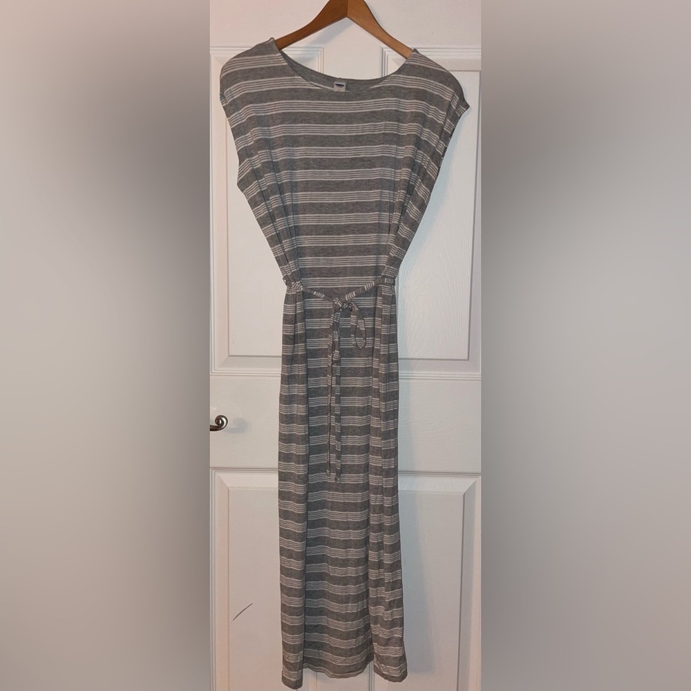 Old Navy Gray and White Striped Maxi Dress with Tie Waist